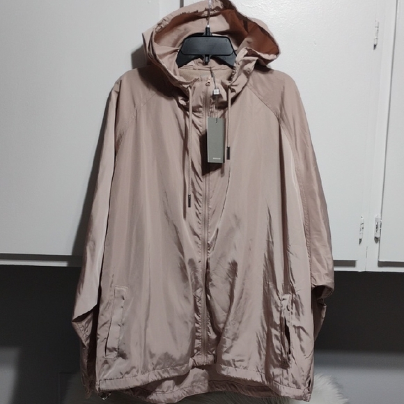 Soia & Kyo Jackets & Blazers - (A-71) SALE! NWT Soia & Kyo Oaklynn Light Tan Hooded Windbreaker Hi-lo Jacket